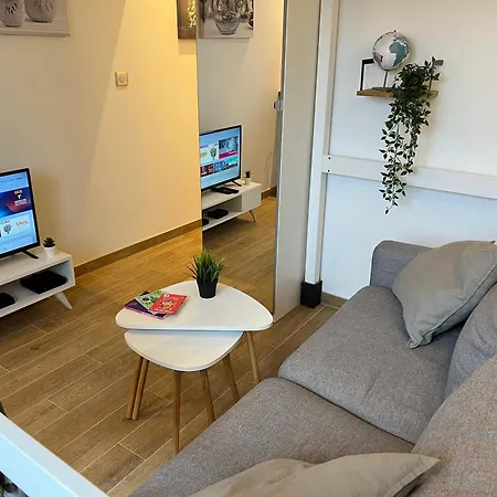 Διαμέρισμα - Tramway & Zenith *